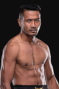 Chanajon PK Saenchai